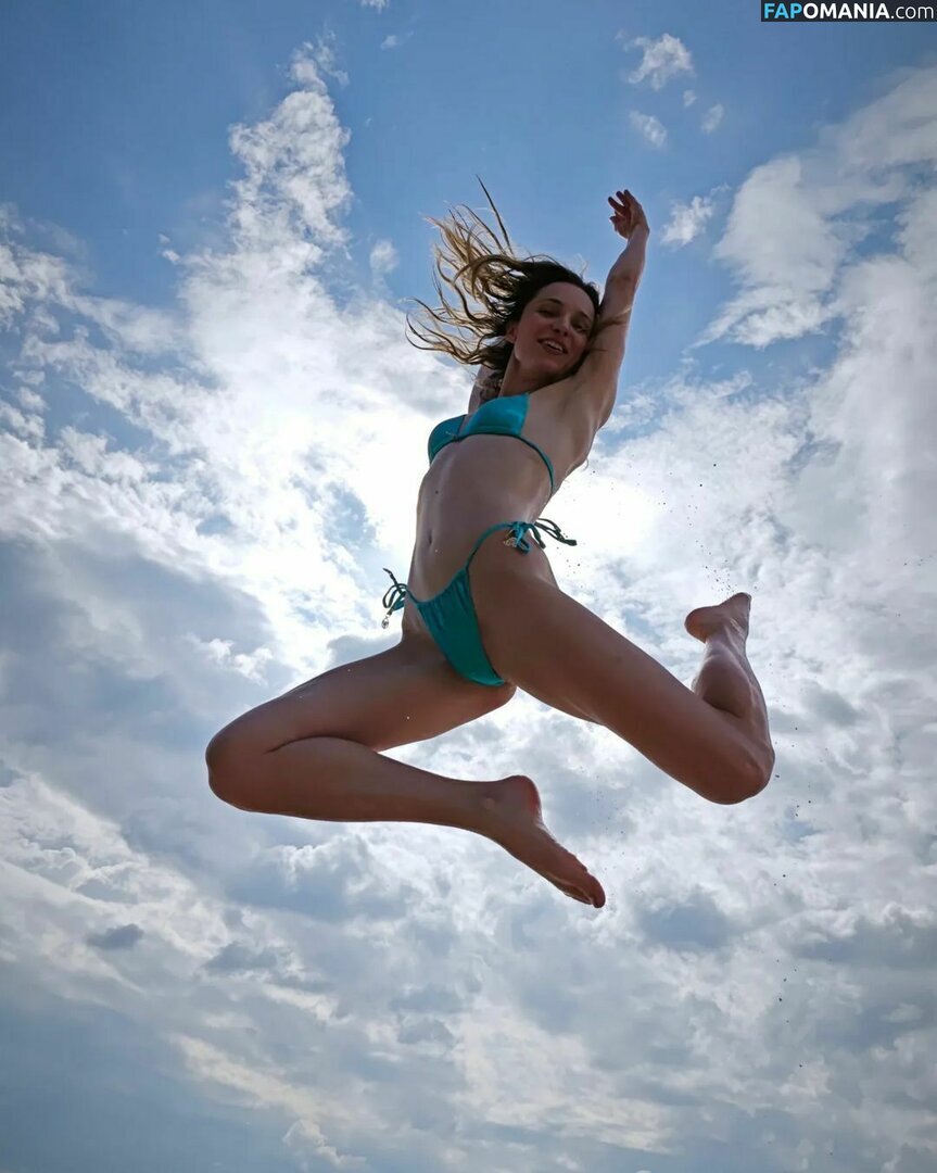 Dobos Evelin / evelindobos Nago OnlyFans  Przeciekłe zdjęcie #6