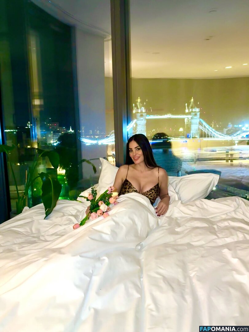 Dominique Hourani / DominiqueHorani / dominiquehourani / https: Nago OnlyFans  Przeciekłe zdjęcie #5