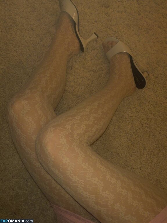 dpuw_ / maybe_pretty_ / zoya_maybe_pretty Nago OnlyFans  Przeciekłe zdjęcie #1