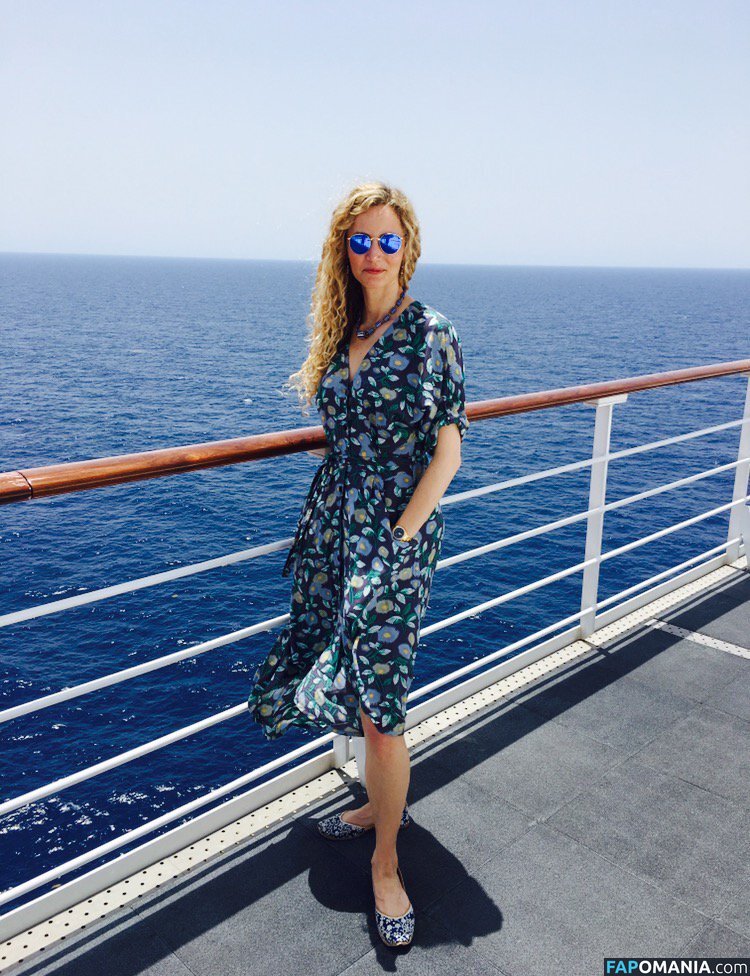 Dr Suzannah Lipscomb / https: / sixteenthcgirl Nago OnlyFans  Przeciekłe zdjęcie #2