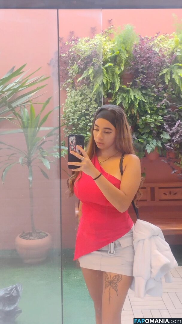 dailly._.saahh / dxp.saraa / s4sazx_ / w3b.srinha Nago OnlyFans  Przeciekłe zdjęcie #1