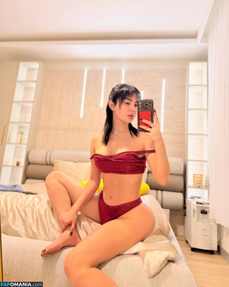 Ece Ronay / Eceronayofficial Nago OnlyFans  Przeciekłe zdjęcie #11