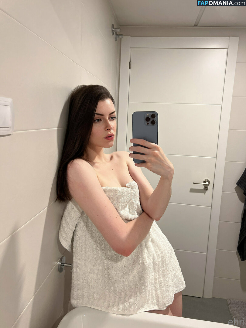 Ehriyn / ehri Nago OnlyFans  Przeciekłe zdjęcie #37