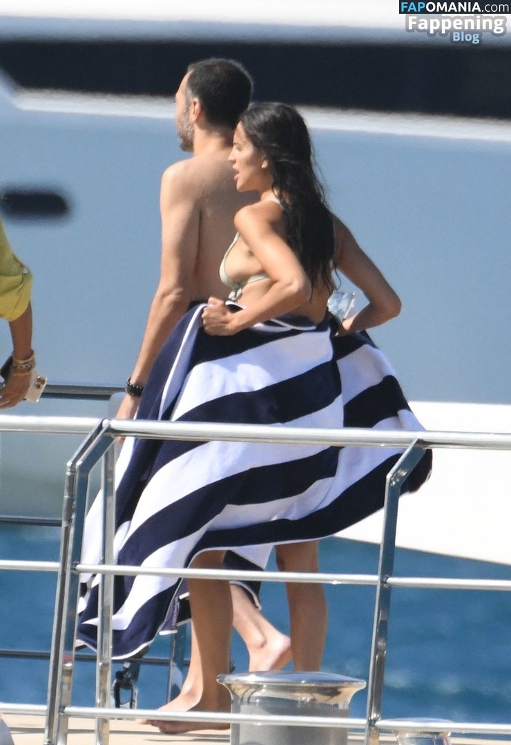 Eiza Gonzalez / eizagonzalez / elisagonz Nago OnlyFans  Przeciekłe zdjęcie #84