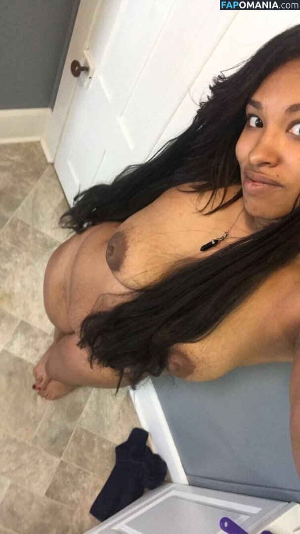 Elaynah Nago OnlyFans  Przeciekłe zdjęcie #13