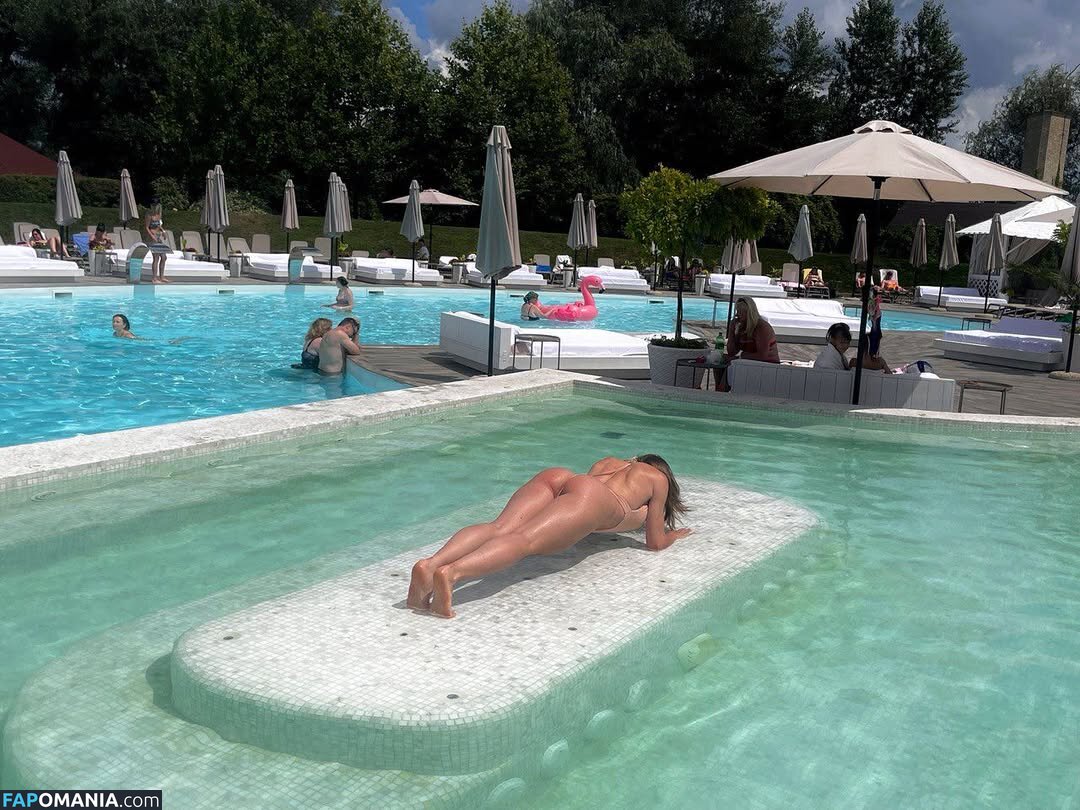 elena_elena555_ Nago OnlyFans  Przeciekłe zdjęcie #3