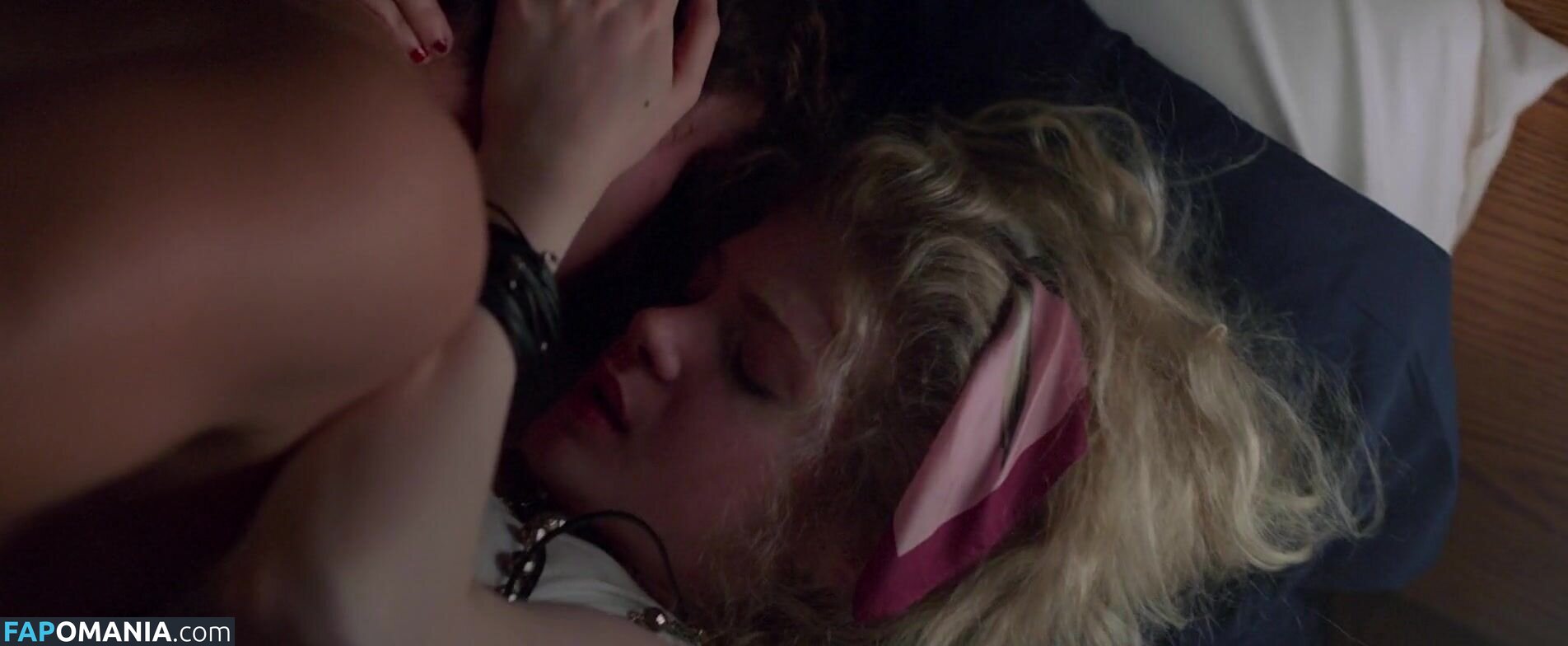Elena Kampouris Nago OnlyFans  Przeciekłe zdjęcie #4