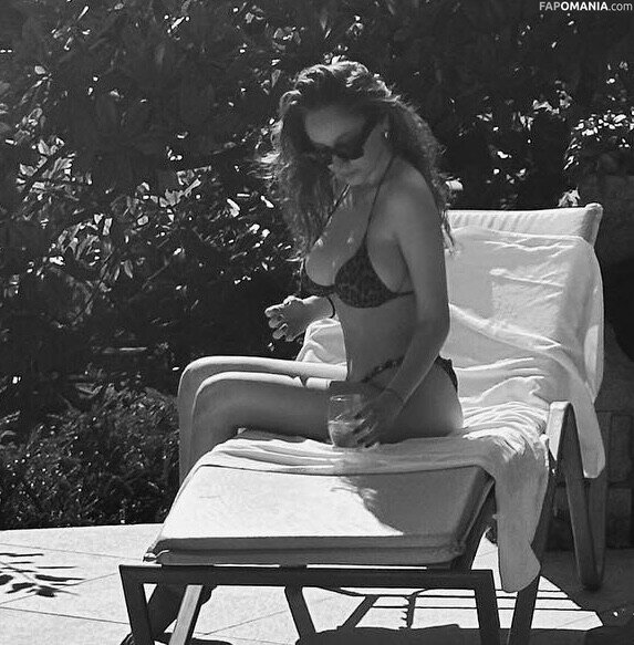 Elif Nesil Eliffnesil / eliffnesil / elifnesil2 Nago OnlyFans  Przeciekłe zdjęcie #3