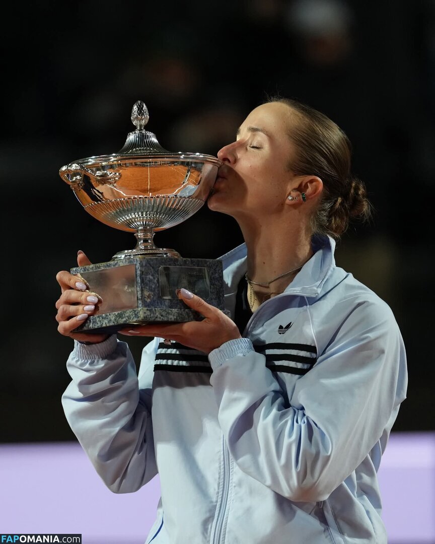 Elina Svitolina / elisvitolina Nago OnlyFans  Przeciekłe zdjęcie #2