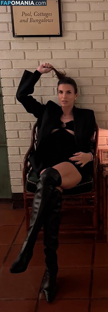 Elisabetta Canalis / JustElisabetta / littlecrumb_ Nago OnlyFans  Przeciekłe zdjęcie #637