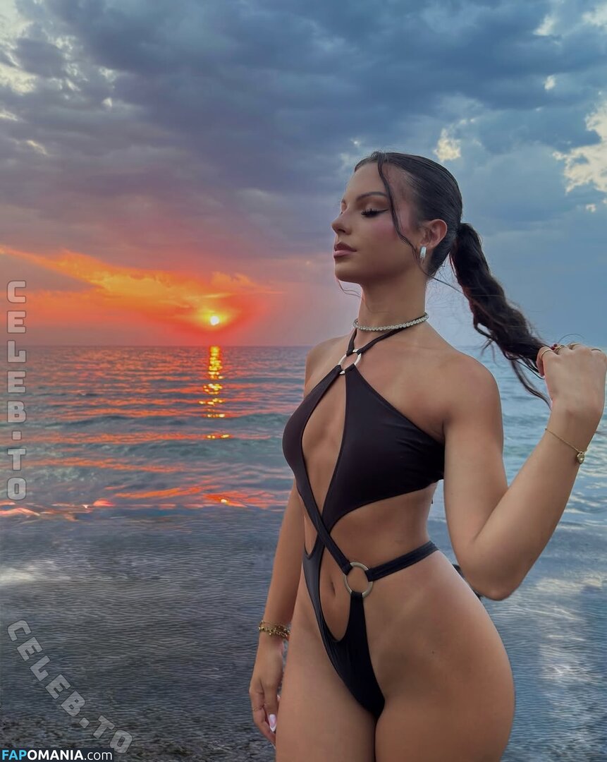 elisavisee Nago OnlyFans  Przeciekłe zdjęcie #5