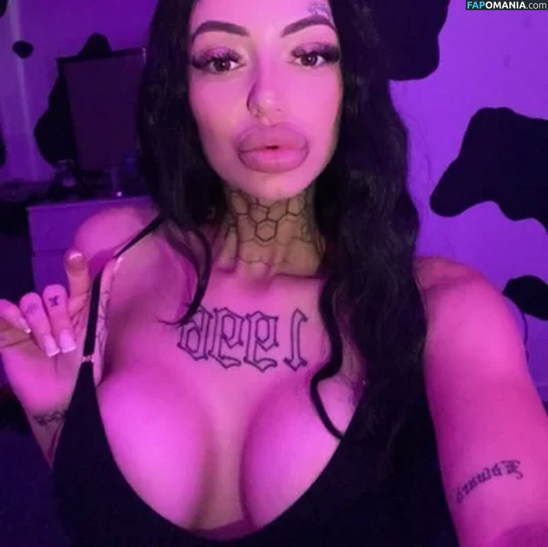 Elise Warren / ellwarrenx / https: Nago OnlyFans  Przeciekłe zdjęcie #1