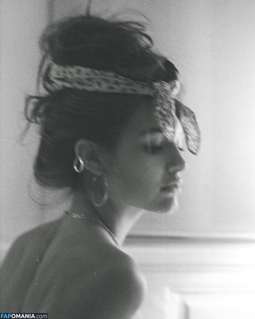 Elise Zecevic / elisezecevic Nago OnlyFans  Przeciekłe zdjęcie #1