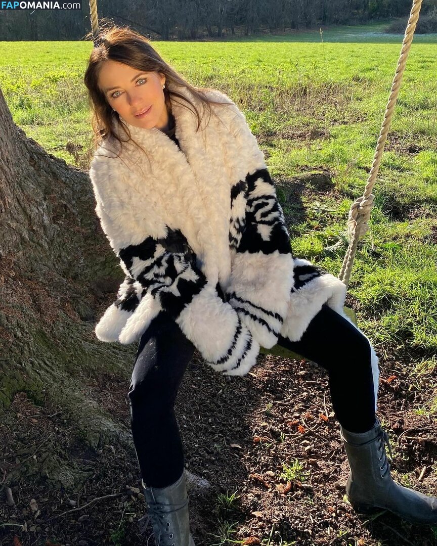 Elizabeth Hurley / elizabethhurley / elizabethhurley1 Nago OnlyFans  Przeciekłe zdjęcie #334