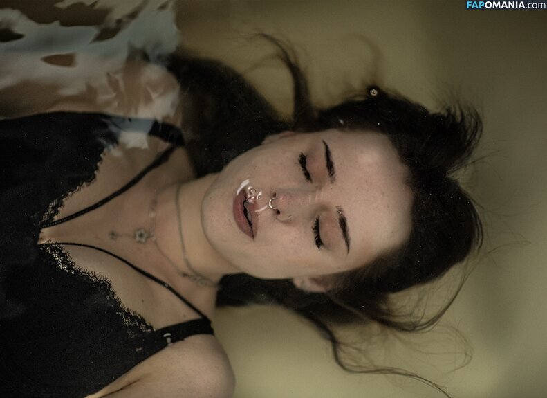elizxaq / fakediosa Nago OnlyFans  Przeciekłe zdjęcie #2