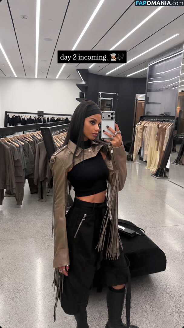 Ella Balinska / ellabalinska Nago OnlyFans  Przeciekłe zdjęcie #12