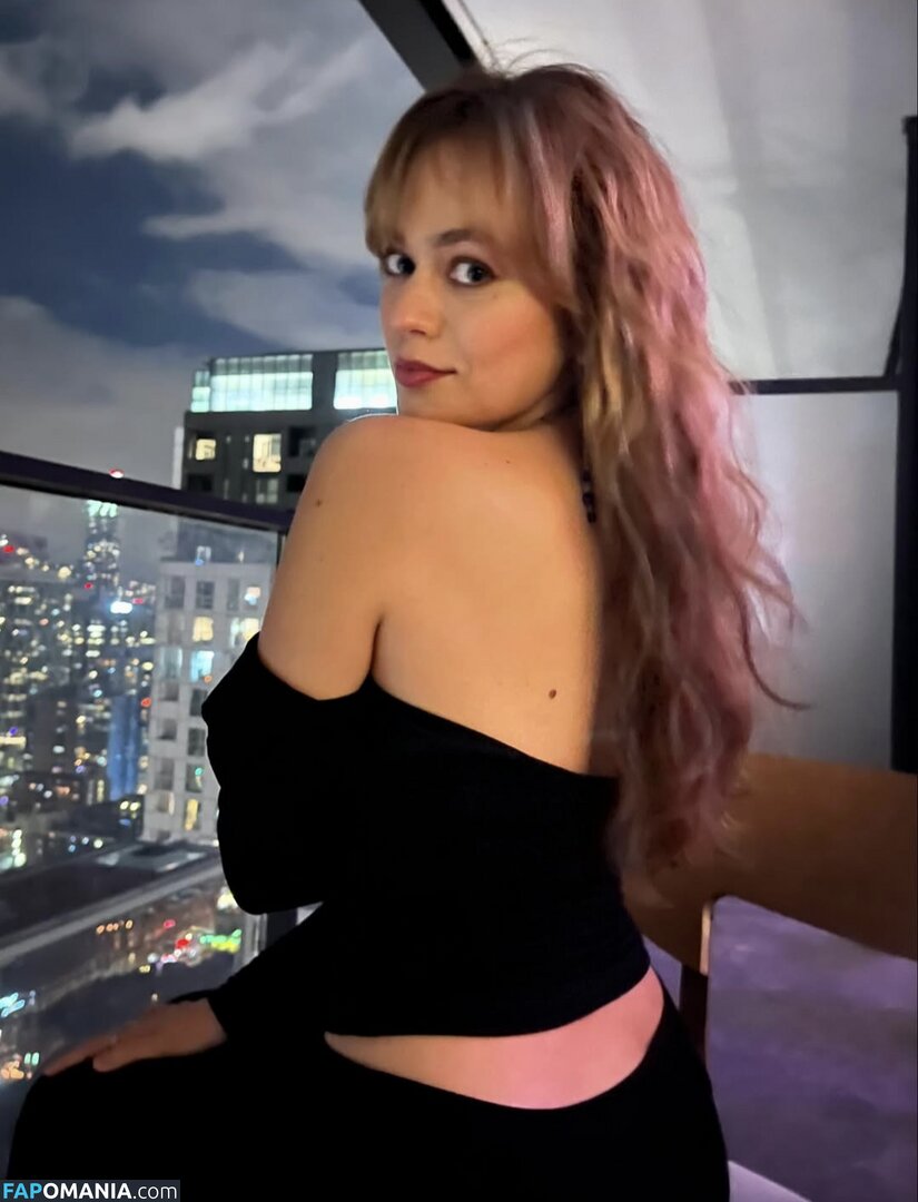 Ella Ballentine / ellaballentine Nago OnlyFans  Przeciekłe zdjęcie #2
