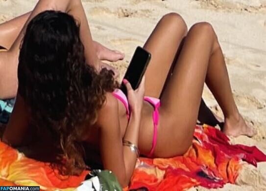 Ella Erwin / ellaerwinn_ Nago OnlyFans  Przeciekłe zdjęcie #1