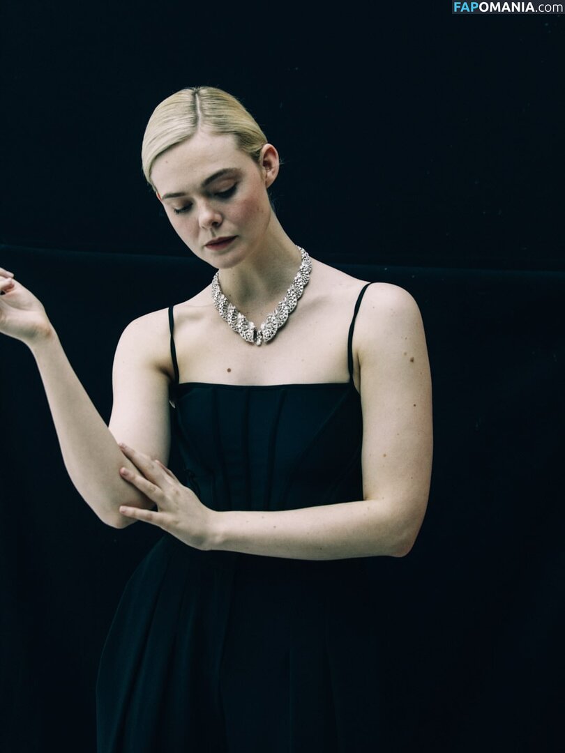 Elle Fanning / ellefanning Nago OnlyFans  Przeciekłe zdjęcie #87