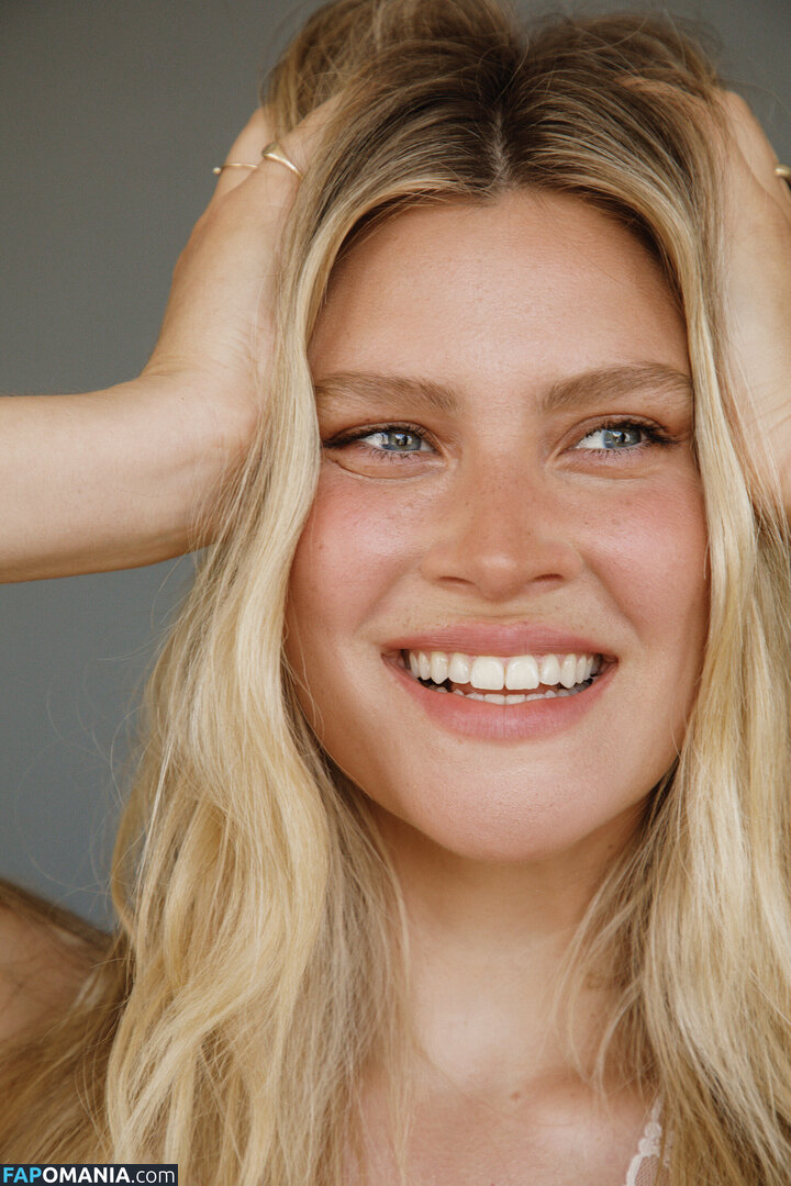 Elle Wagner / elle_wagner_ / ellewagner / https: Nago OnlyFans  Przeciekłe zdjęcie #3