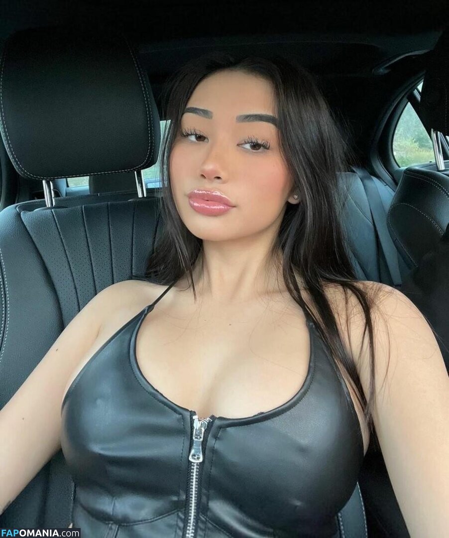 elleriemarie Nago OnlyFans  Przeciekłe zdjęcie #3