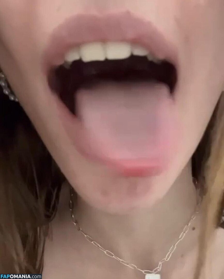 Ellesasmrr Nago OnlyFans  Przeciekłe zdjęcie #1