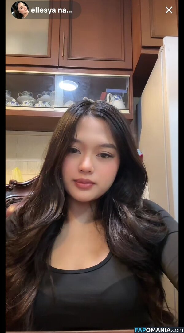 Ellesyanamira / PrincessEllesya Nago OnlyFans  Przeciekłe zdjęcie #3