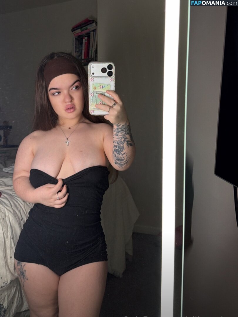 Ellie Cassidy / ellie__cassidy / elliecassidy Nago OnlyFans  Przeciekłe zdjęcie #2