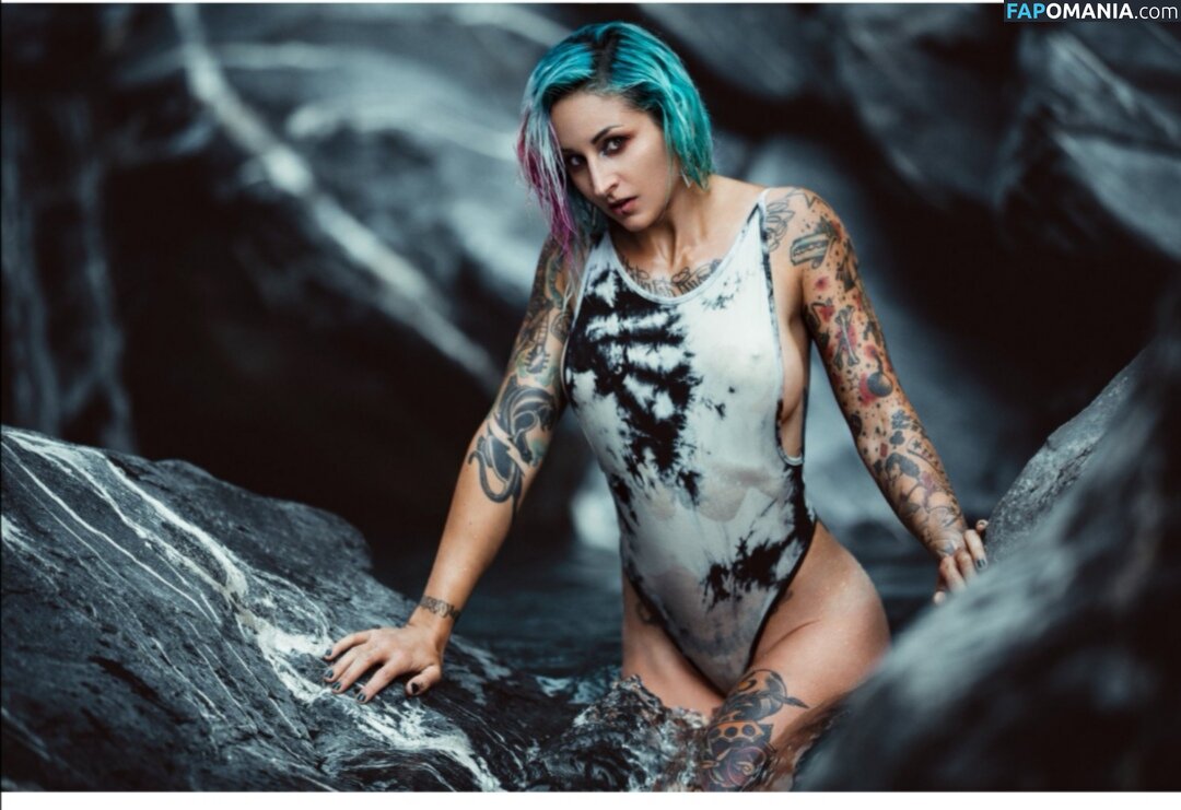 Elliex13 / https: Nago OnlyFans  Przeciekłe zdjęcie #1