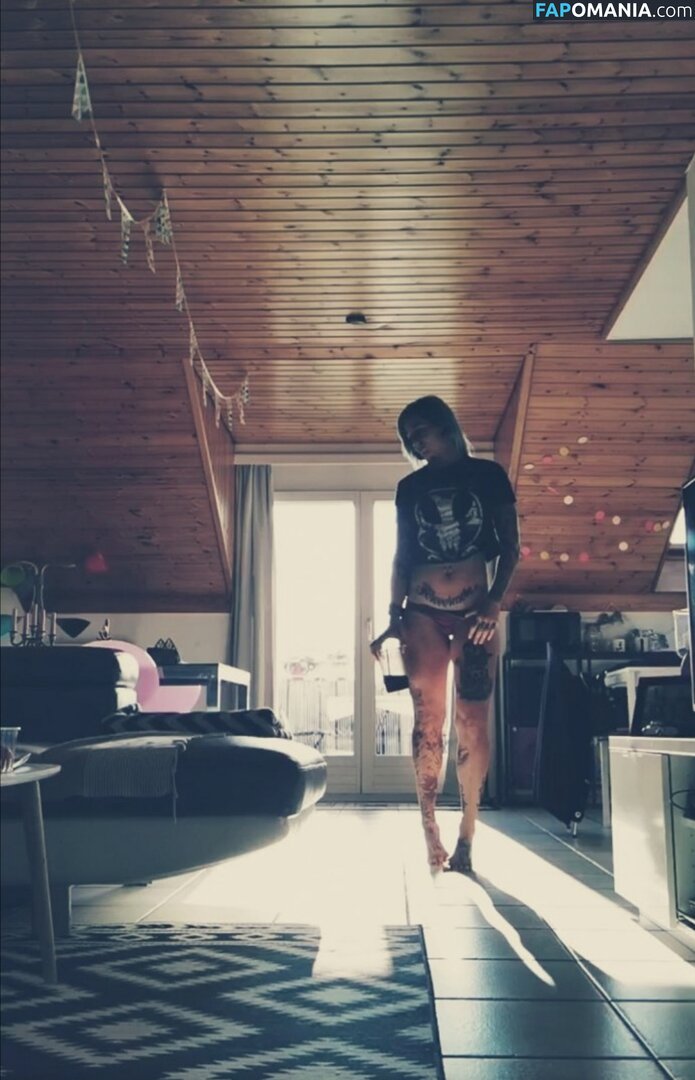 Elliex13 / https: Nago OnlyFans  Przeciekłe zdjęcie #3
