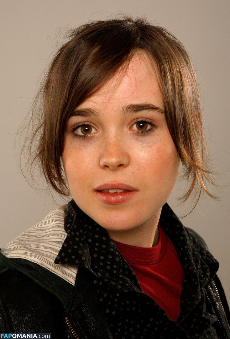 Elliot Page / elliotpage / formerly Ellen Page Nago OnlyFans  Przeciekłe zdjęcie #3