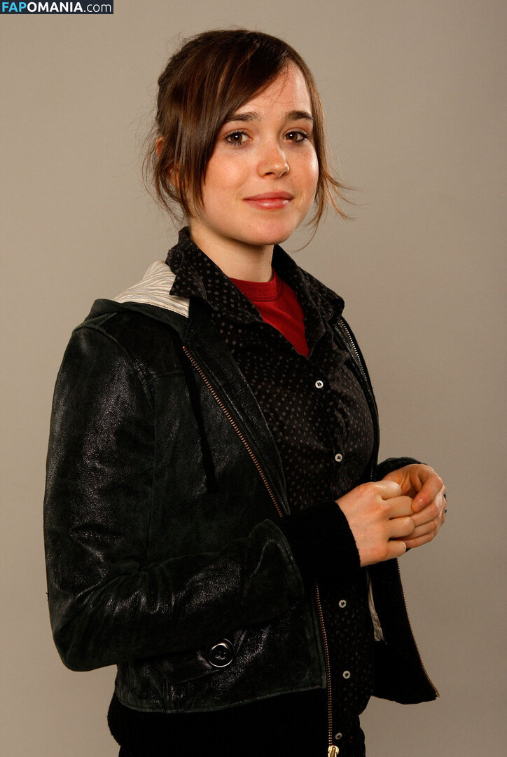 Elliot Page / elliotpage / formerly Ellen Page Nago OnlyFans  Przeciekłe zdjęcie #5