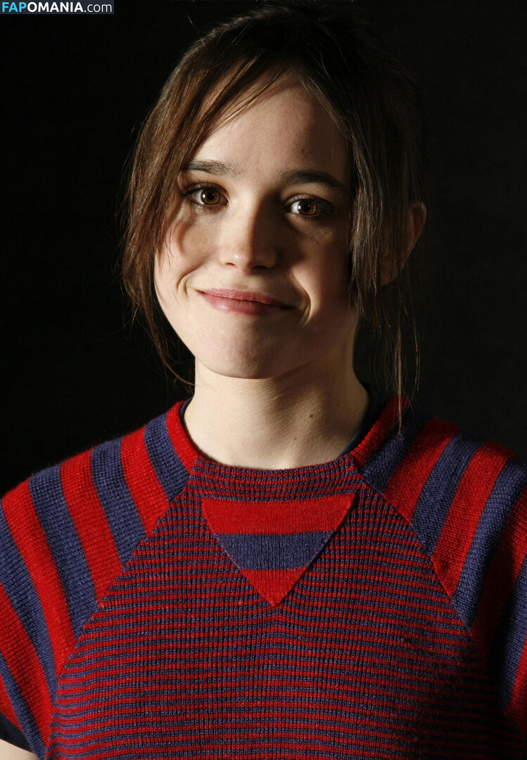 Elliot Page / elliotpage / formerly Ellen Page Nago OnlyFans  Przeciekłe zdjęcie #8