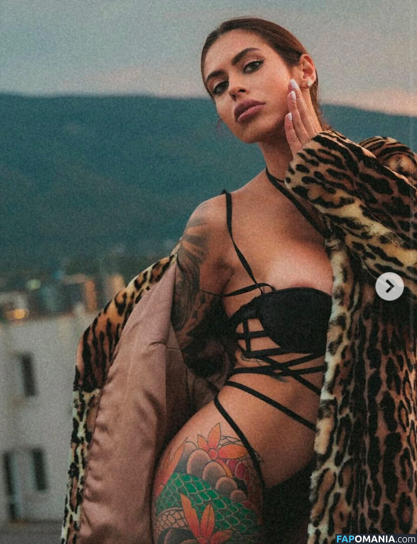 ellsii_ / inkedelenaa Nago OnlyFans  Przeciekłe zdjęcie #11