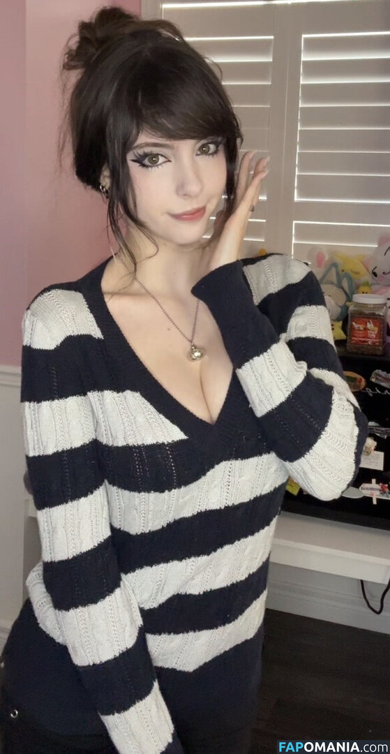 __emiki / em098 / emik28 / emiki / emiki28 / ilovekitties.28 Nago OnlyFans  Przeciekłe zdjęcie #4