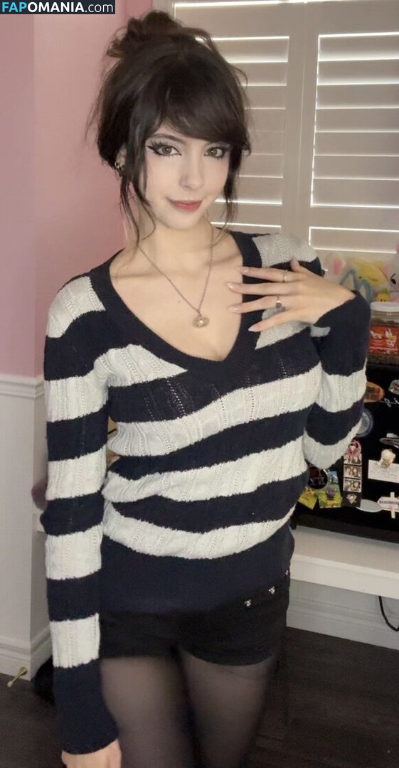 __emiki / em098 / emik28 / emiki / emiki28 / ilovekitties.28 Nago OnlyFans  Przeciekłe zdjęcie #8