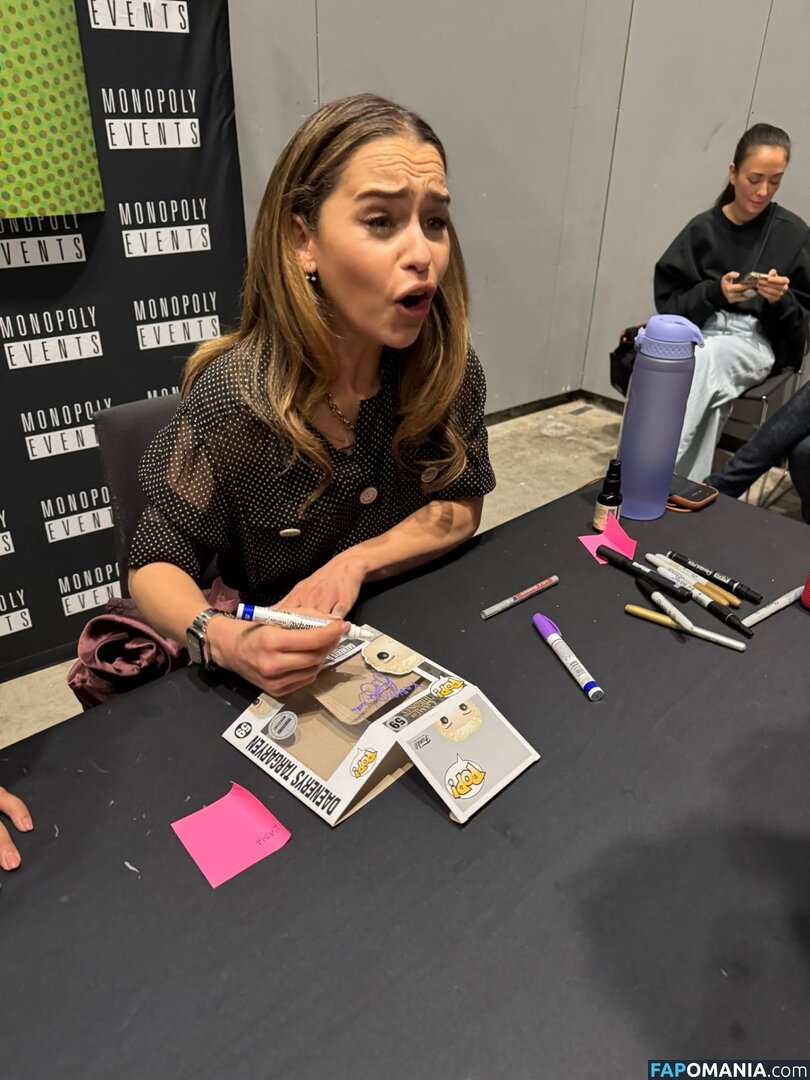Emilia Clarke / clarkeyxo / emilia_clarke / emiliaclarke Nago OnlyFans  Przeciekłe zdjęcie #890