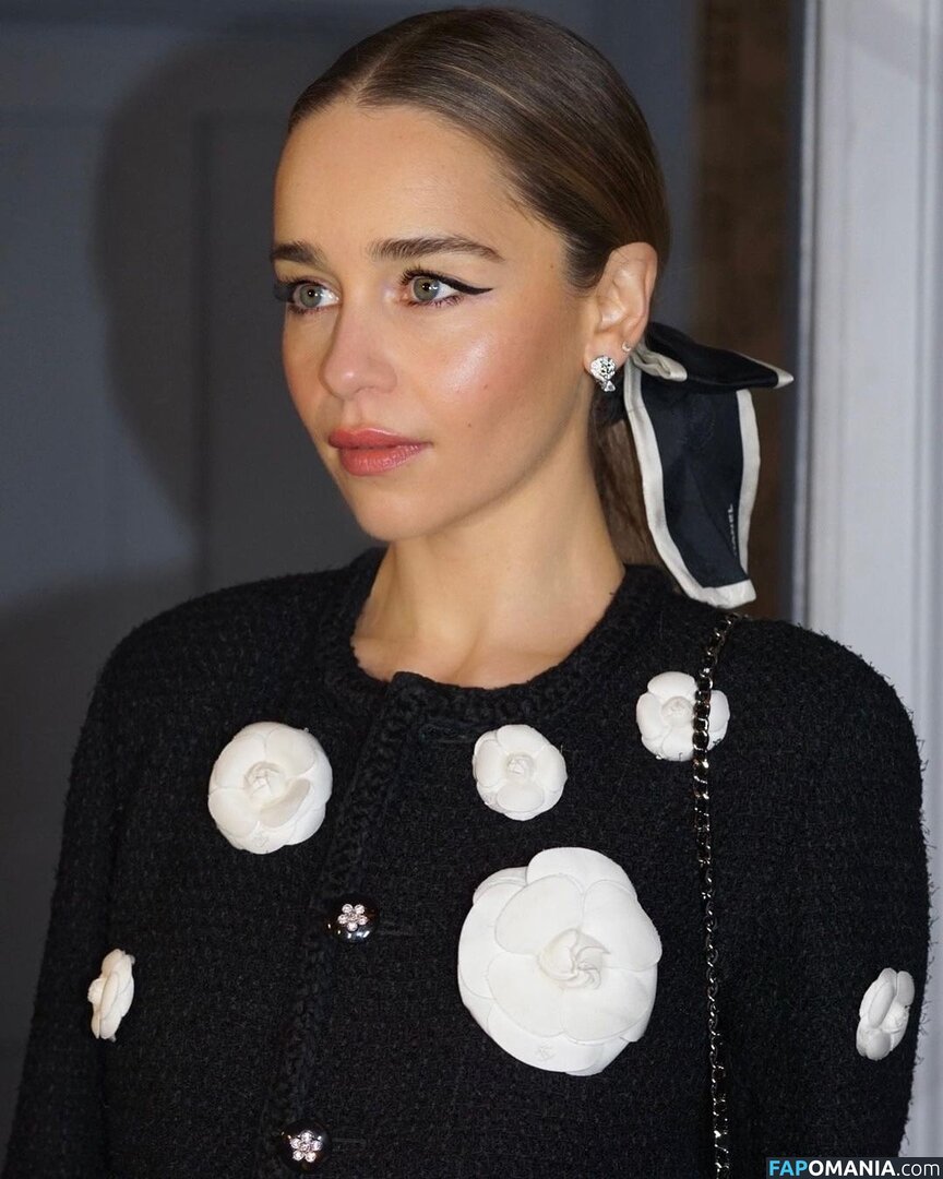 Emilia Clarke / clarkeyxo / emilia_clarke / emiliaclarke / emiliaclarkecentral / https: Nago OnlyFans  Przeciekłe zdjęcie #930