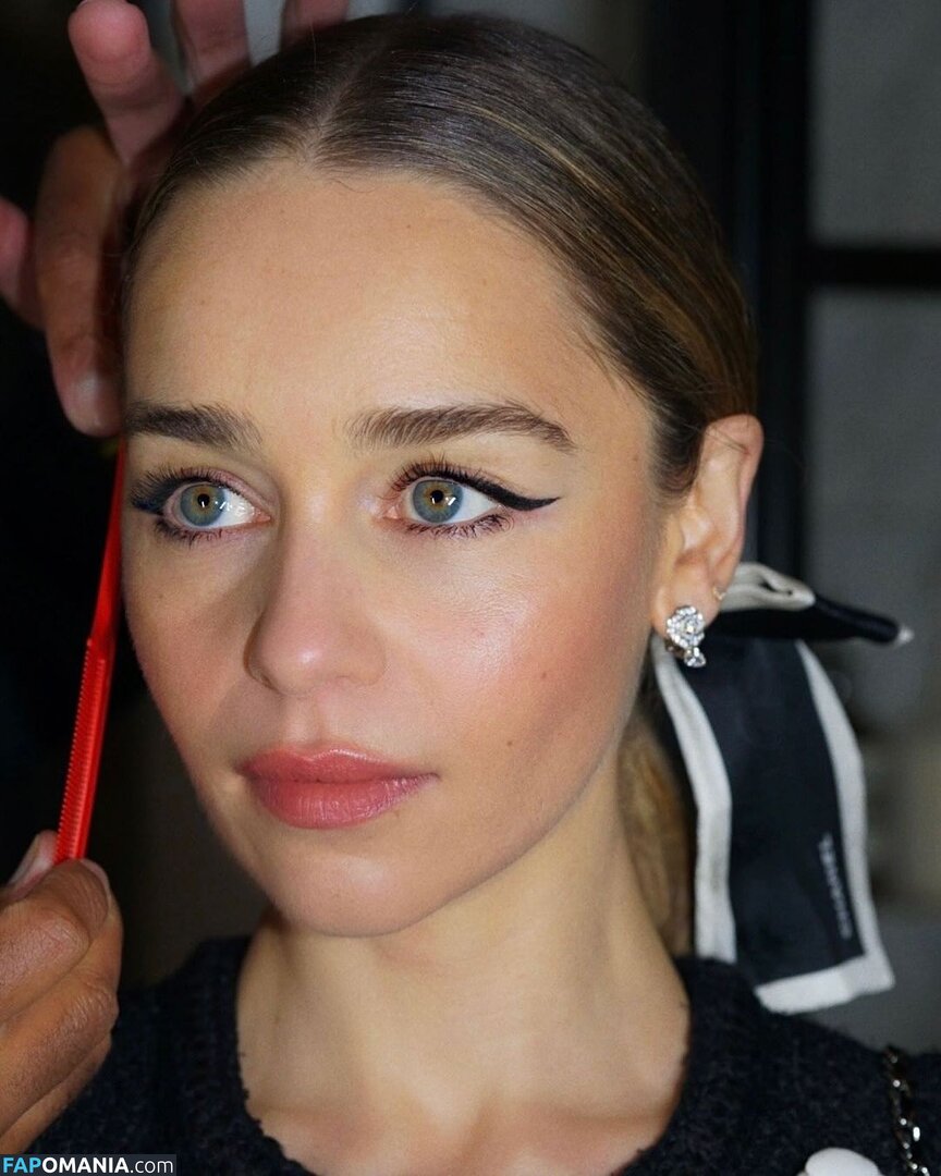 Emilia Clarke / clarkeyxo / emilia_clarke / emiliaclarke / emiliaclarkecentral / https: Nago OnlyFans  Przeciekłe zdjęcie #933
