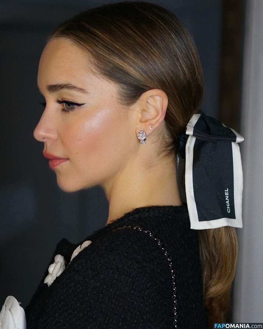 Emilia Clarke / clarkeyxo / emilia_clarke / emiliaclarke / emiliaclarkecentral / https: Nago OnlyFans  Przeciekłe zdjęcie #934