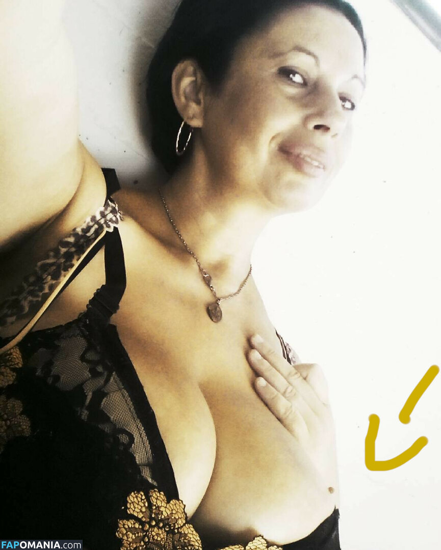 Emilia Di Giovanni / falena1971 Nago OnlyFans  Przeciekłe zdjęcie #1