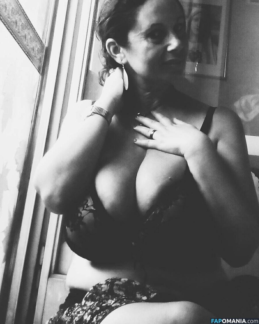 Emilia Di Giovanni / falena1971 Nago OnlyFans  Przeciekłe zdjęcie #40