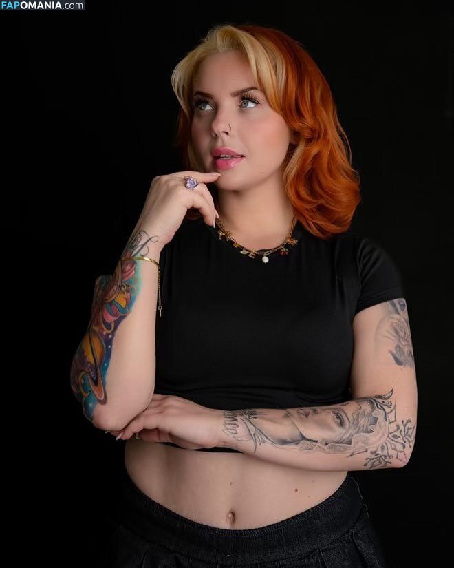 Emilie Brooklyn / emiliebrooklyn_ Nago OnlyFans  Przeciekłe zdjęcie #1