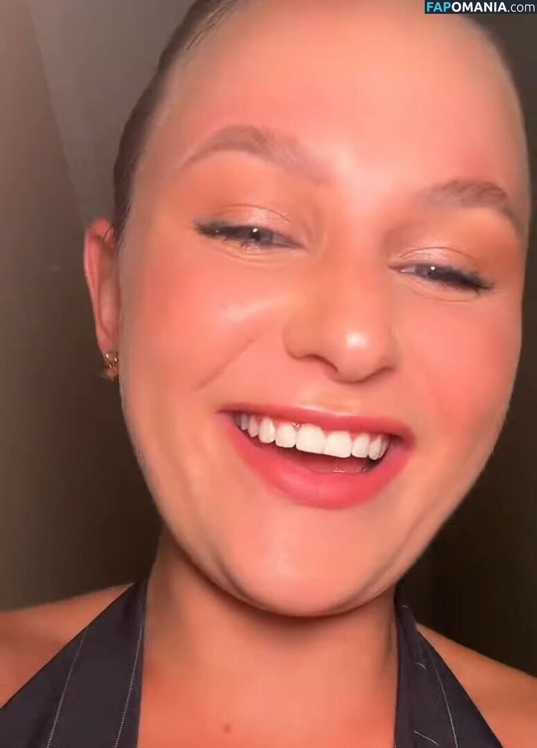 Emilly Schellmann / _emillyschellmann Nago OnlyFans  Przeciekłe zdjęcie #40