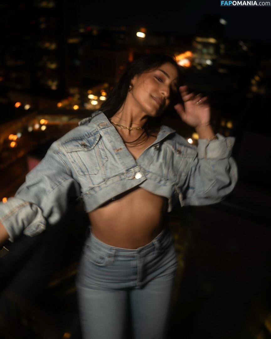 Emily Alabi / emilyalabi / https: Nago OnlyFans  Przeciekłe zdjęcie #14