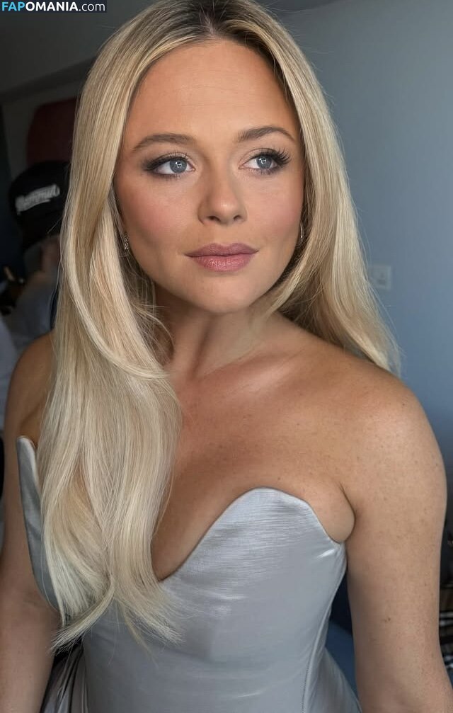 Emily Atack / emilyatack Nago OnlyFans  Przeciekłe zdjęcie #24