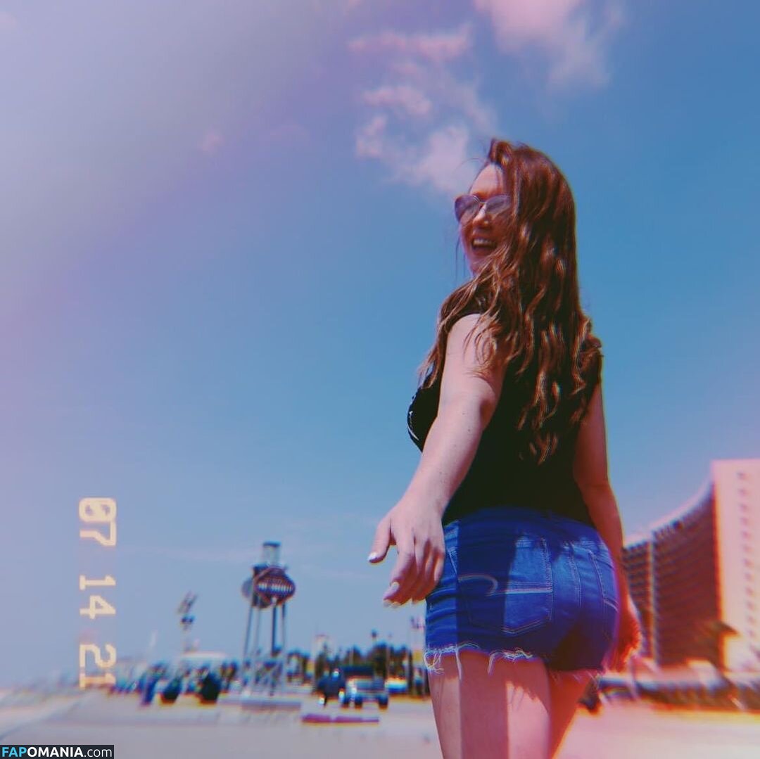 Emily James Nago OnlyFans  Przeciekłe zdjęcie #6