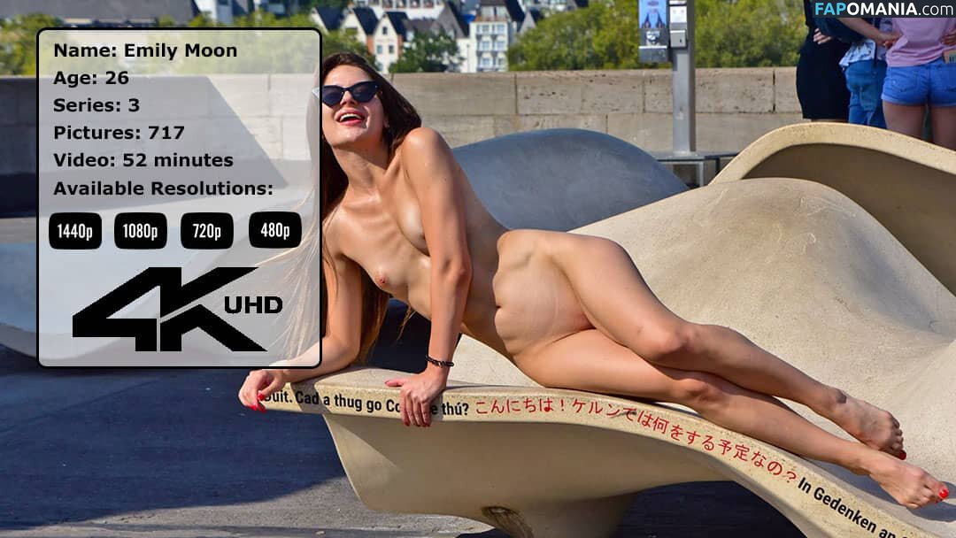 Emily Moon Nago OnlyFans  Przeciekłe zdjęcie #1