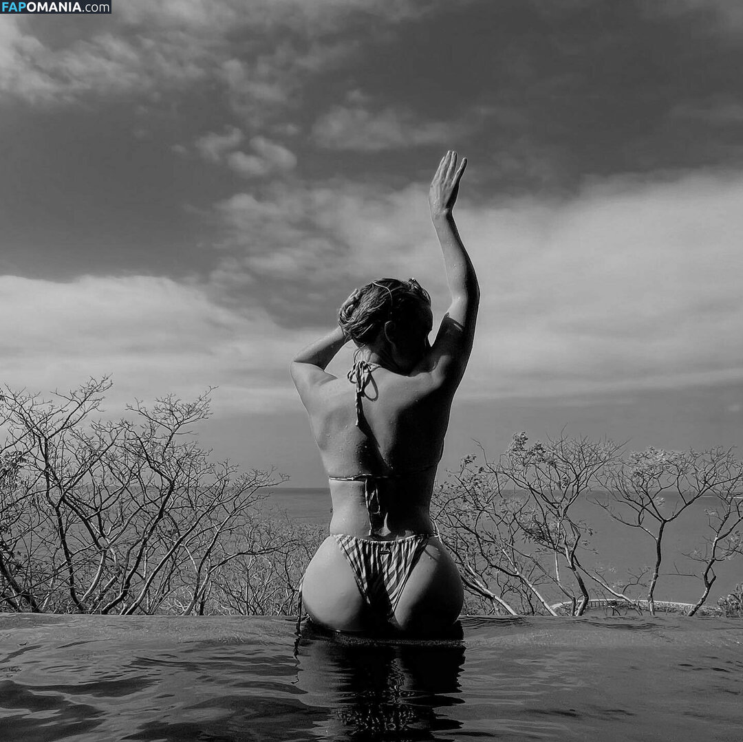 Emily Osment / emilyosment / laurenx687 Nago OnlyFans  Przeciekłe zdjęcie #204