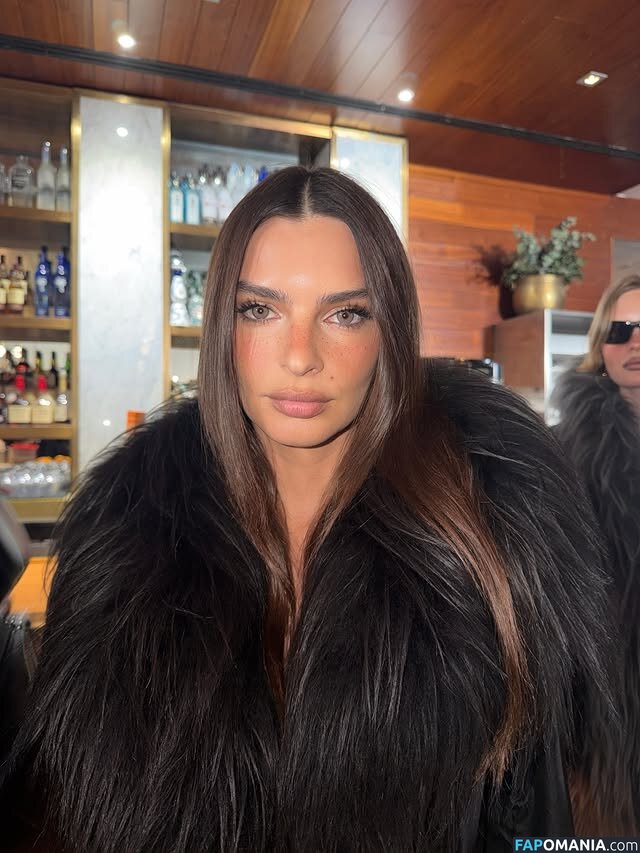 Emily Ratajkowski / Officialemilyratajkowski / emrata / https: Nago OnlyFans  Przeciekłe zdjęcie #39